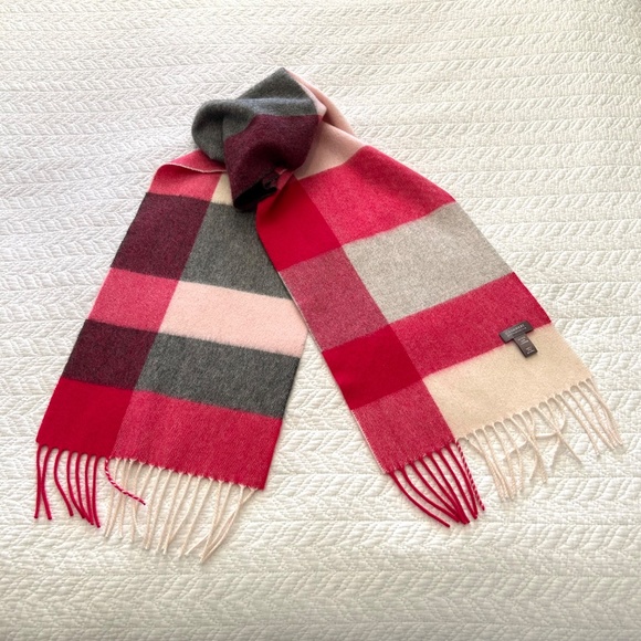 NWOT CHARTER CLUB 100% Cashmere Scarf Red/Pink/Grey/Ivory Black Plaid 10”x62” - Picture 7 of 12